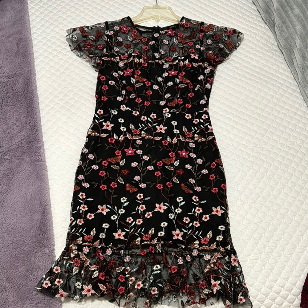Beautiful mid dresss